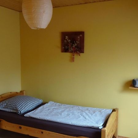 Ferienhaus Im Urigen Garten Bzw Eulenhaus Zingst Eksteriør bilde