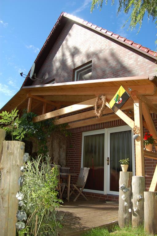 Ferienhaus Im Urigen Garten Bzw Eulenhaus Zingst Rom bilde