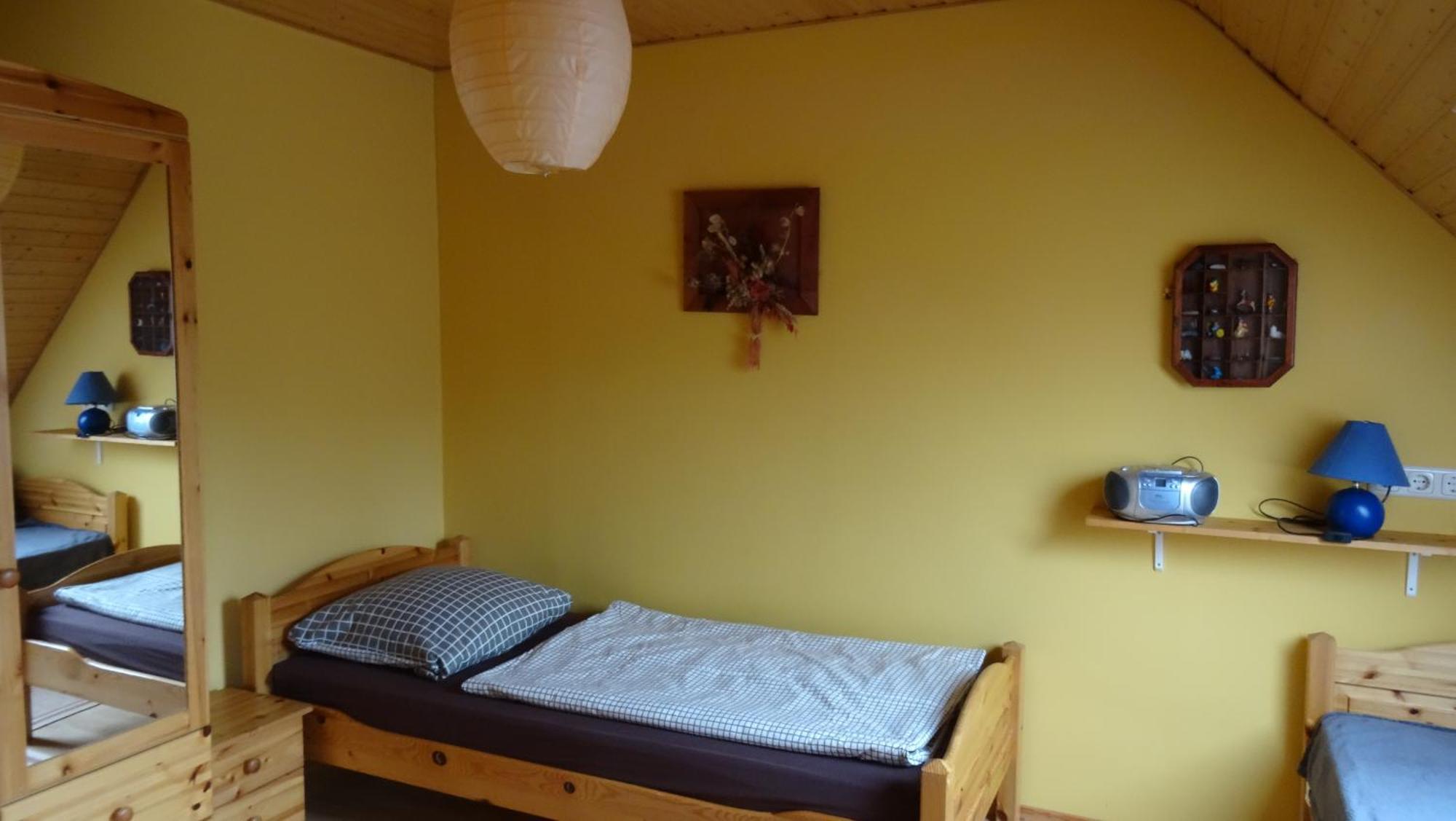 Ferienhaus Im Urigen Garten Bzw Eulenhaus Zingst Eksteriør bilde